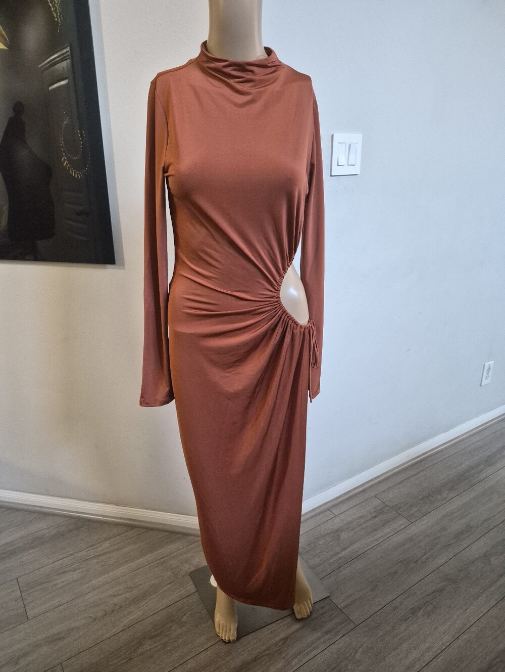 WinWin Rust-Tone Long Sleeve Cutout Maxi Dress Size Medium